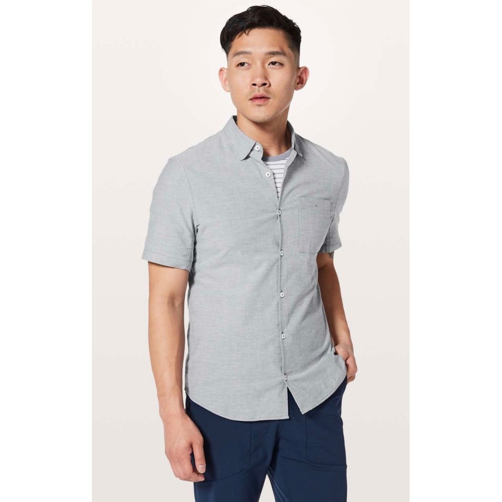 Lululemon‎ Shirt Mens L Grey Button Down Short Sleeve Stretch Commuter Pocket